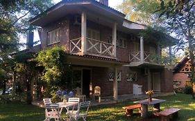 Casa do Bosque, espaçosa em condominio espetacular, 5 min centro!